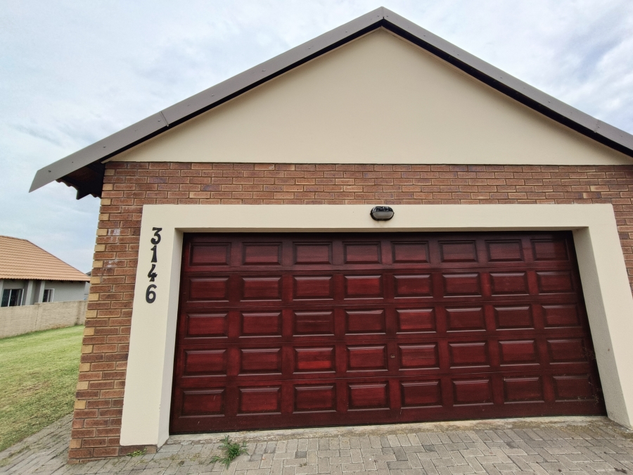 3 Bedroom Property for Sale in Waterkloof Hill Estate North West